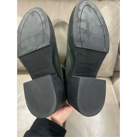 NINE WEST Dolea Chelsea Lug Sole Suede Platform Boots - Picture 7 of 8